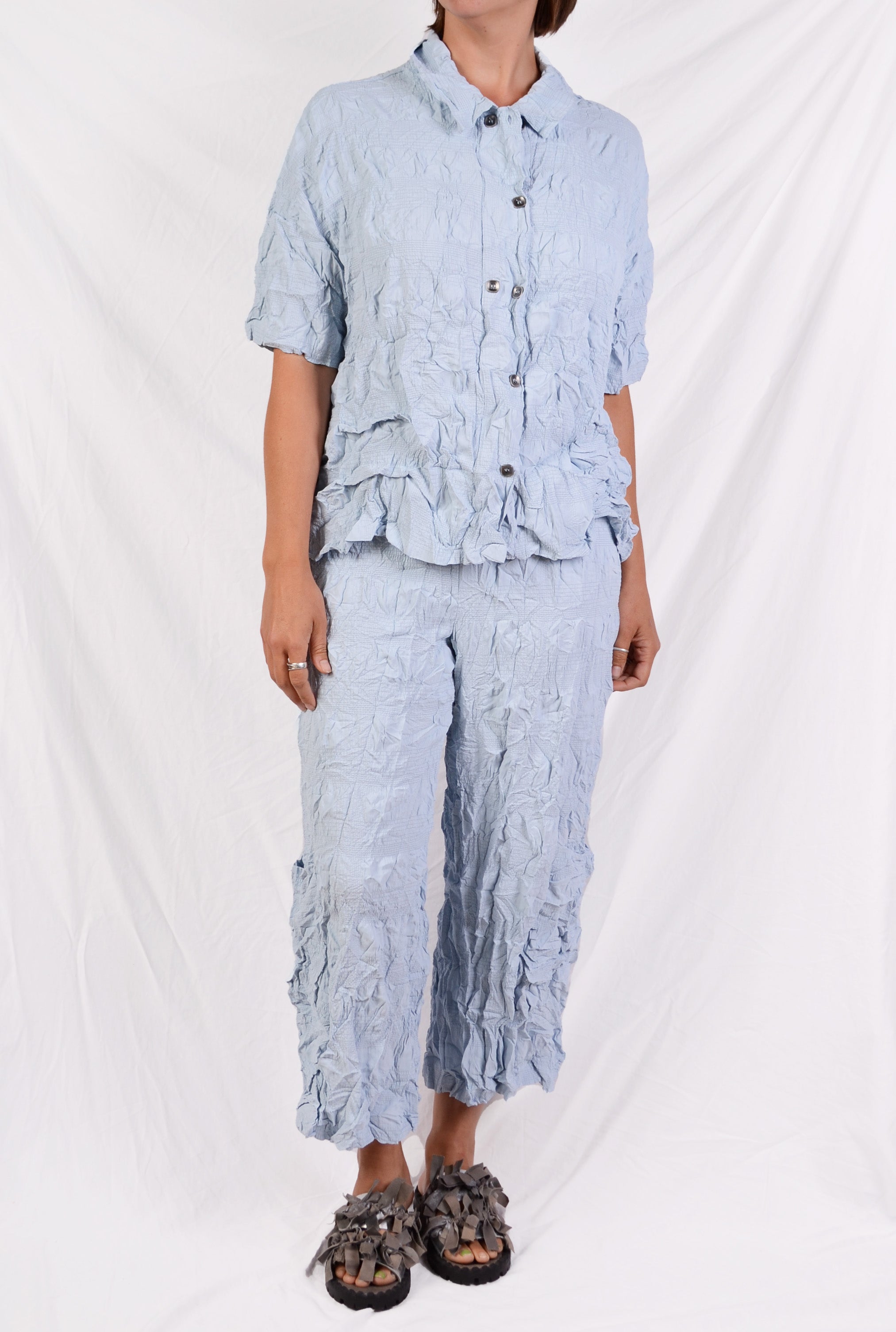 Chalet Ivey Shirt in Ether – Zelda Nashville