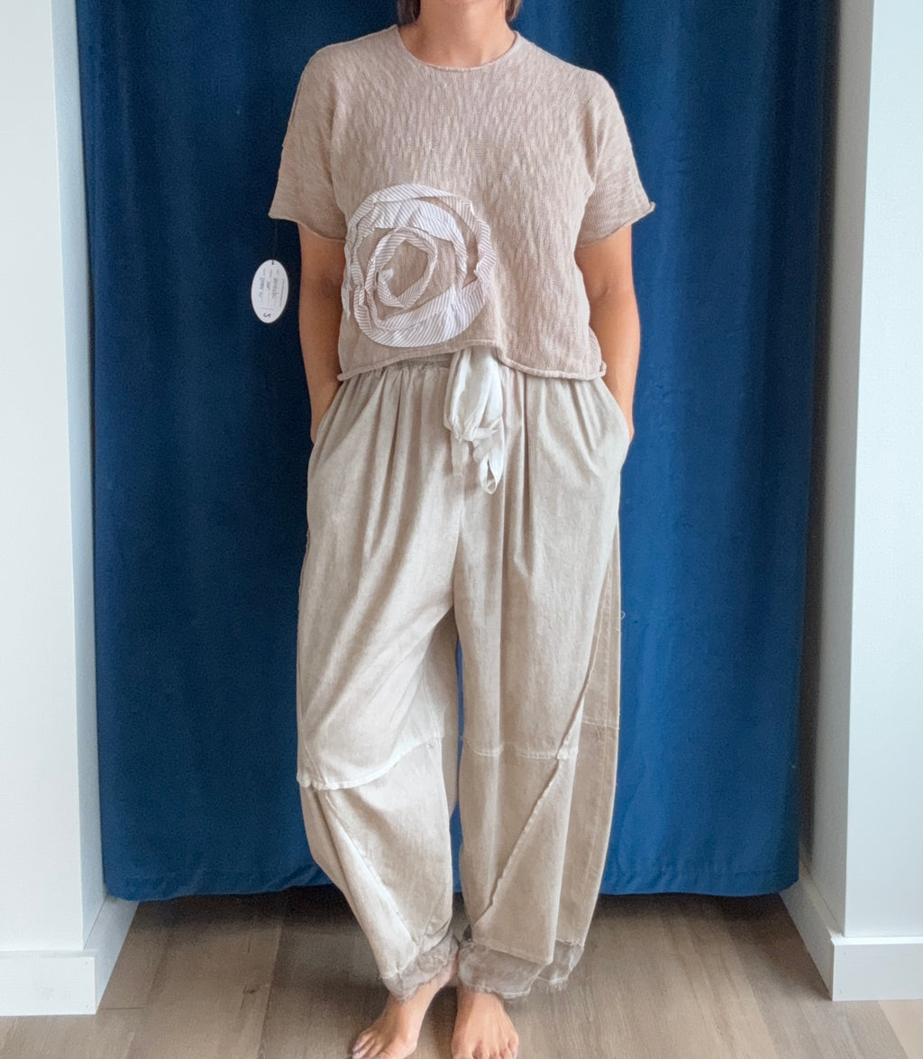 Paper Temples Boba Pullover in Tan Bullseye