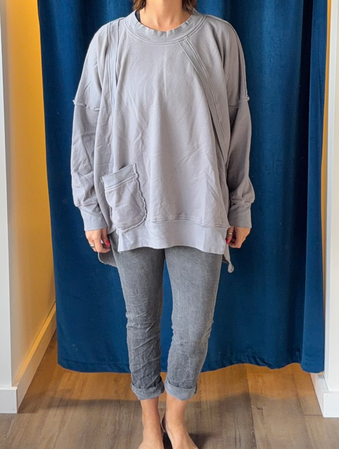 Bodil One Size Top (Two Colors)