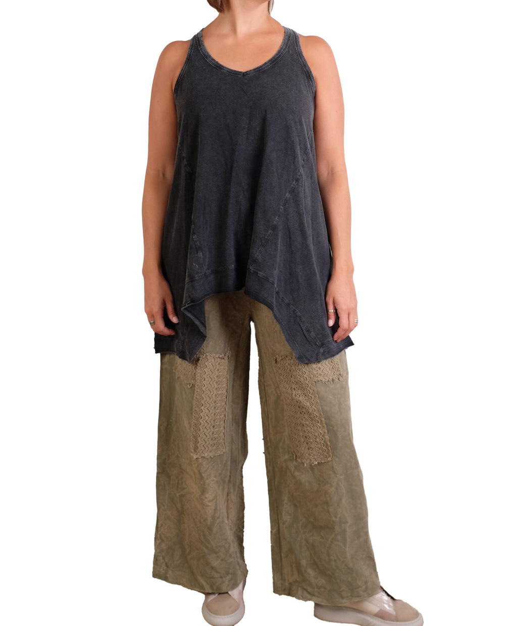 Jaded Gypsy Beyond The Moon Tank In Vintage Black