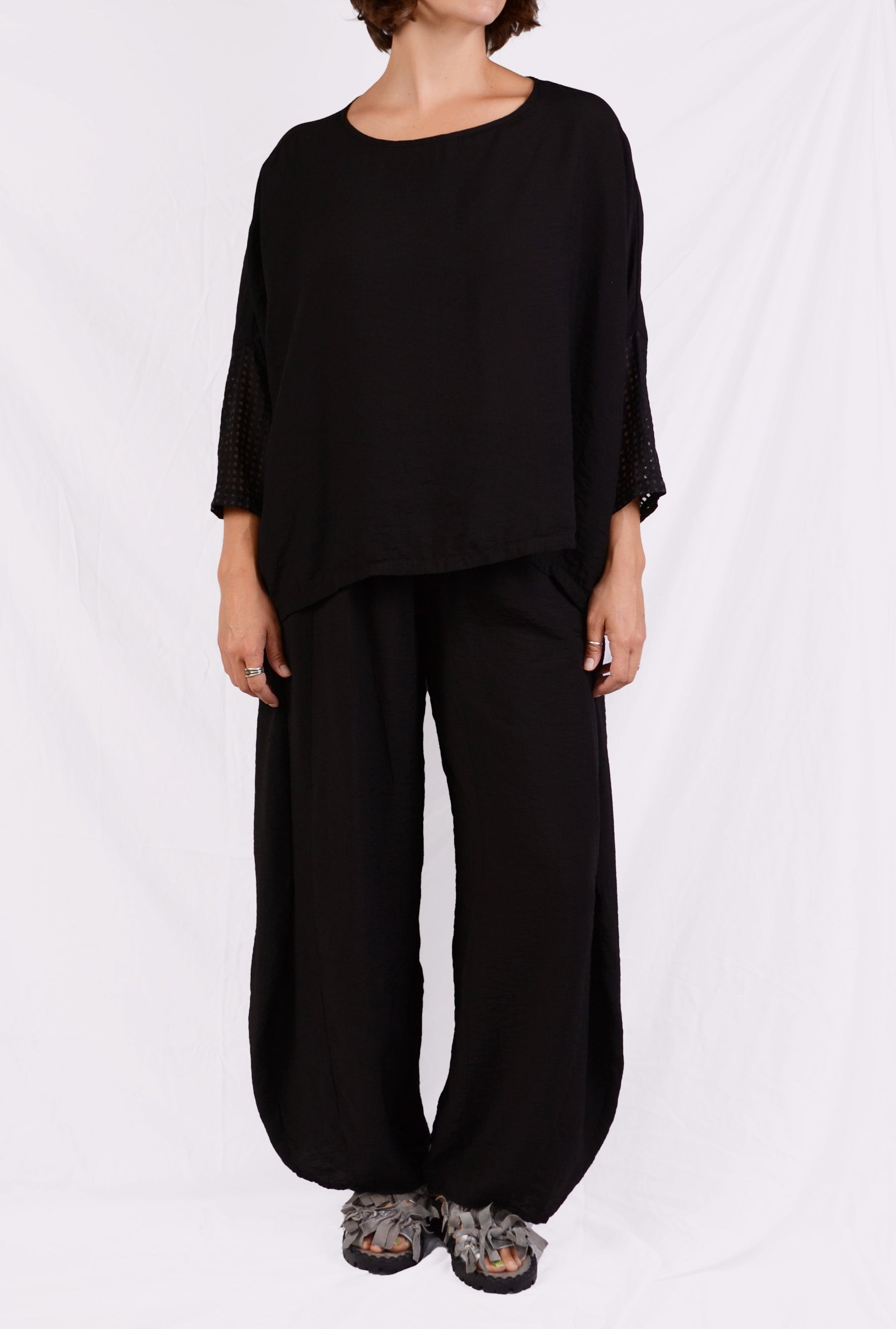 Cutloose Check Sleeve Crop Topper