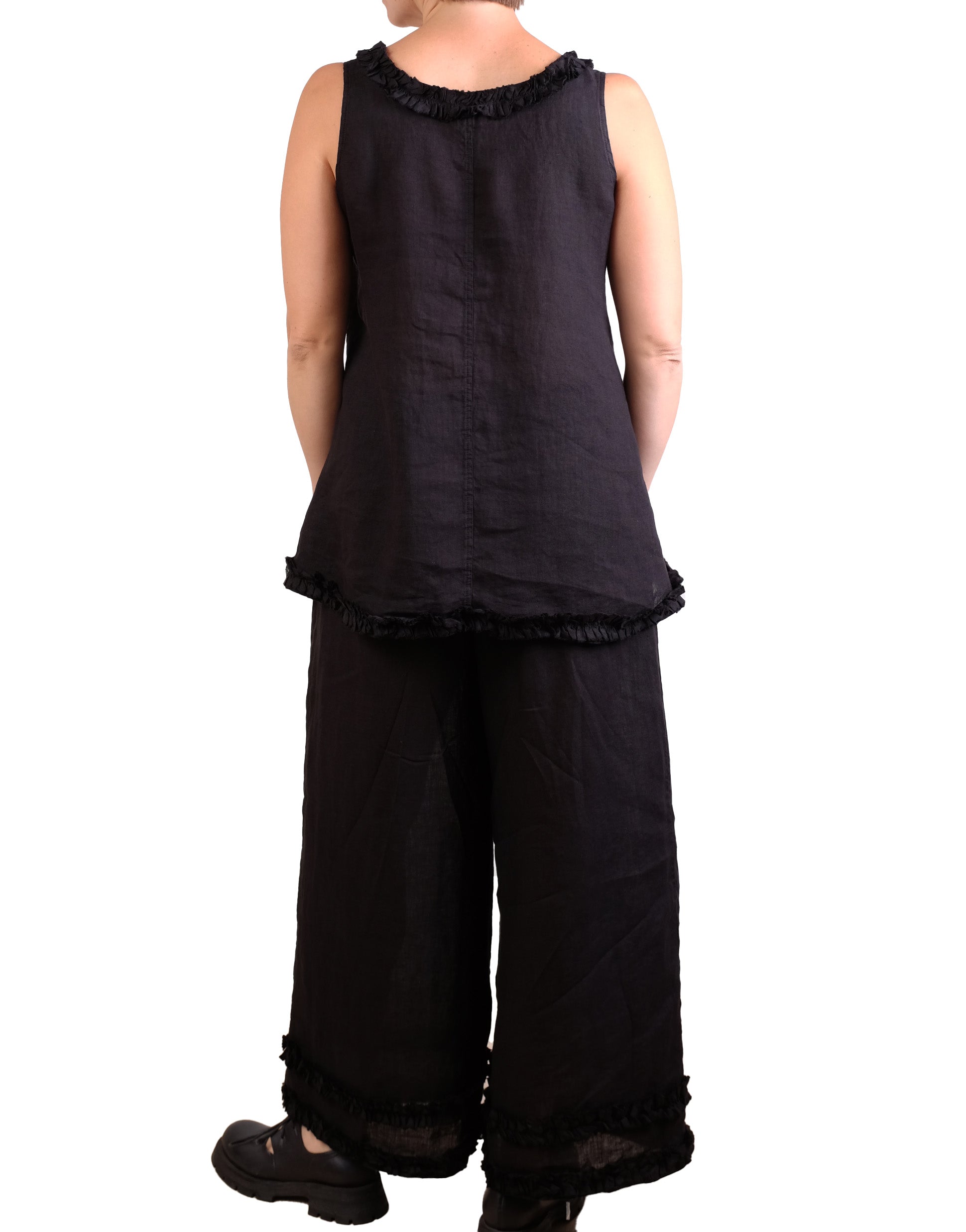 Bodil Pant with Ruffles in Black