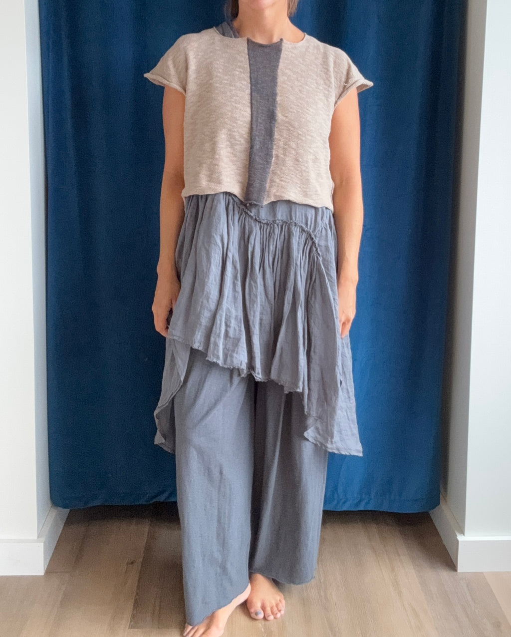Paper Temples Yield Pullover in Tan/Charcoal