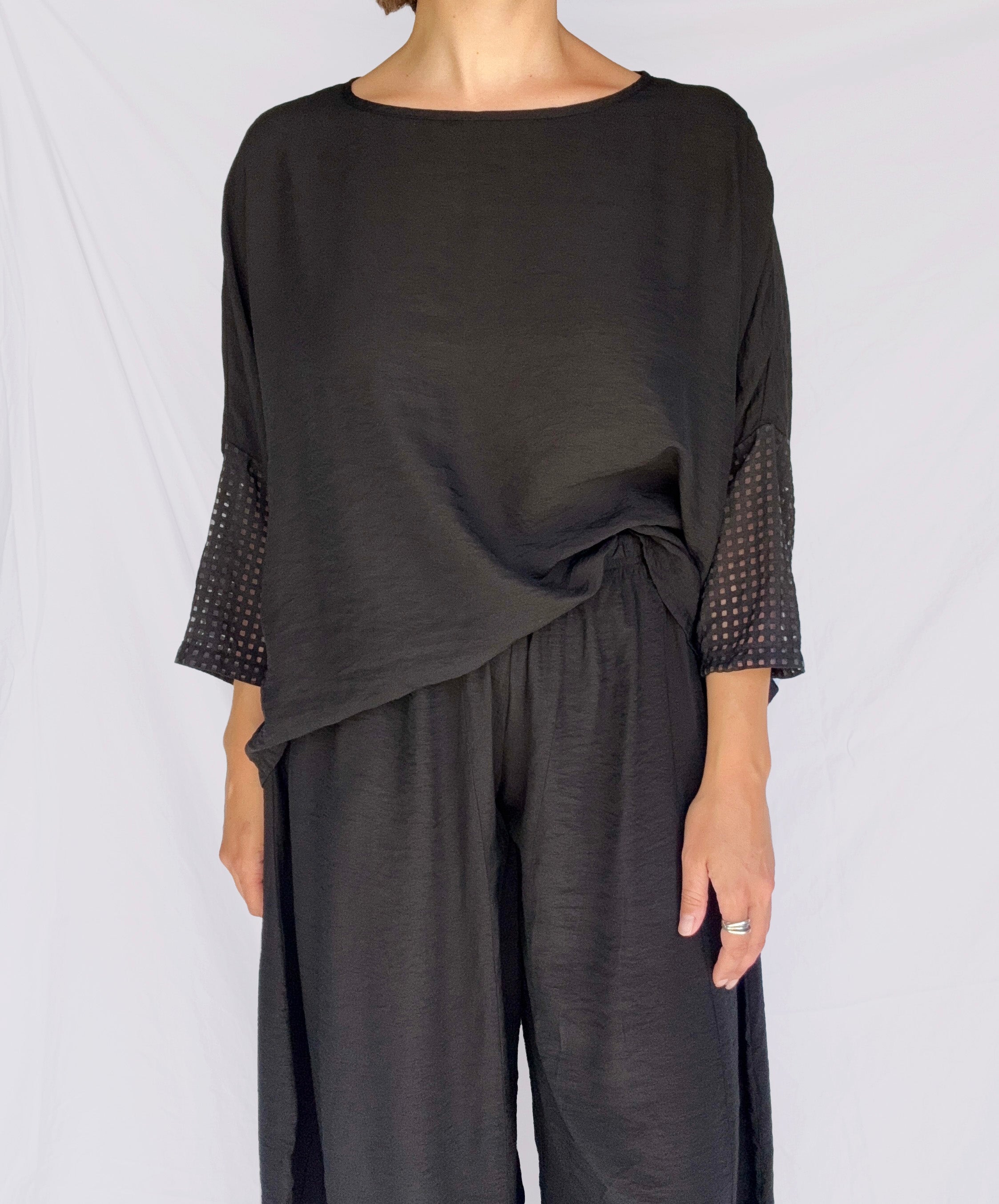 Cutloose Check Sleeve Crop Topper