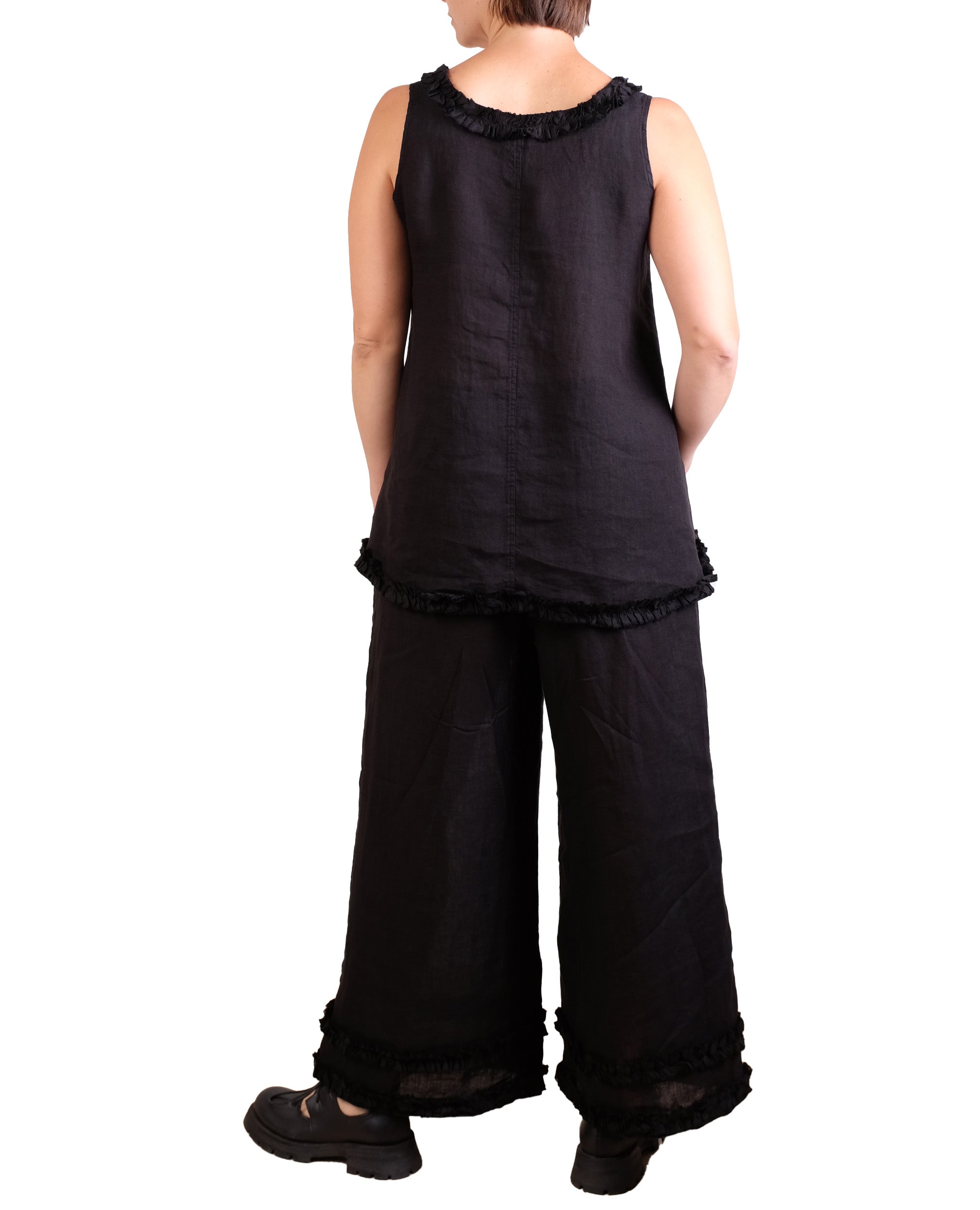 Bodil Pant with Ruffles in Black