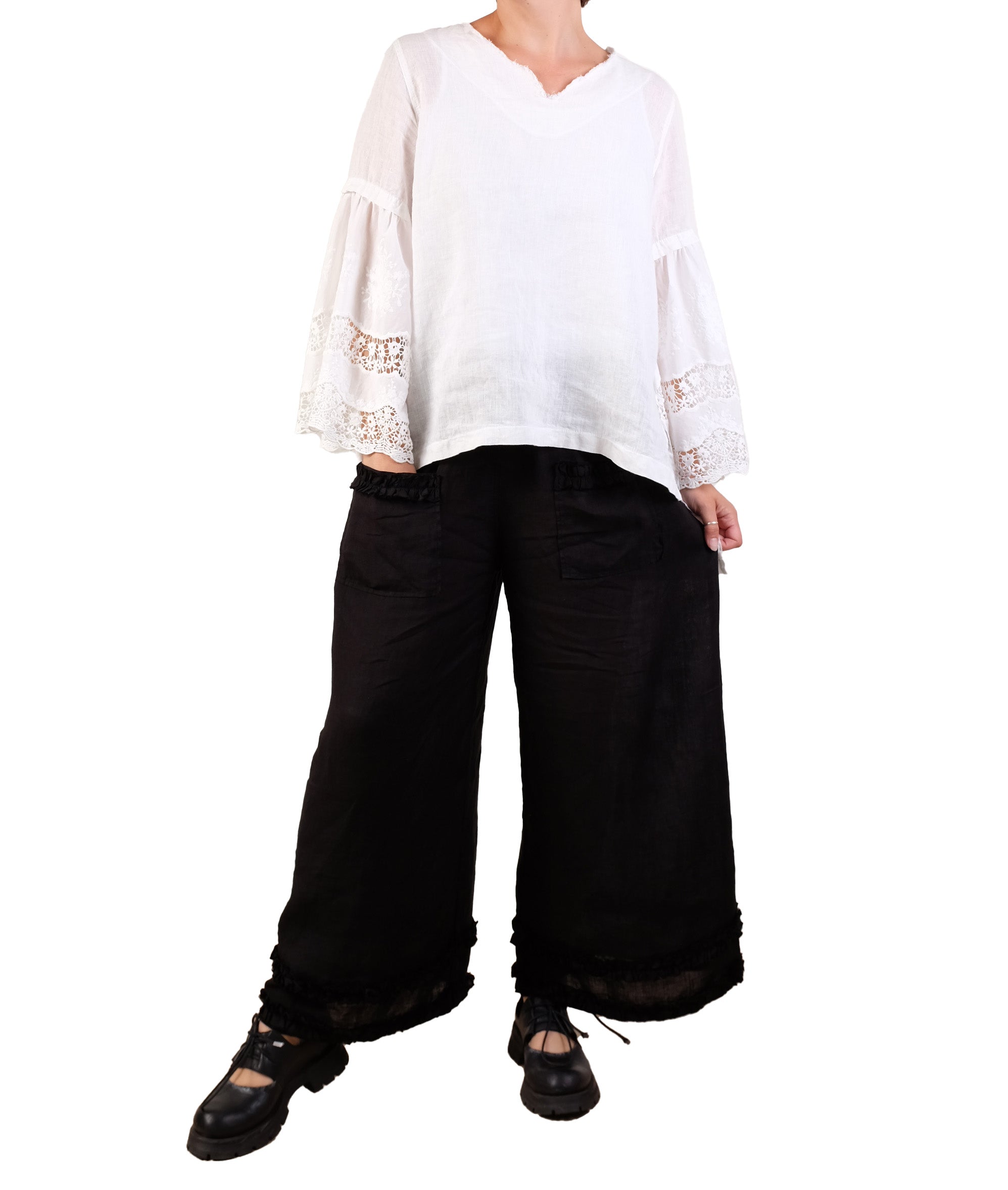 Bodil Pullover in White