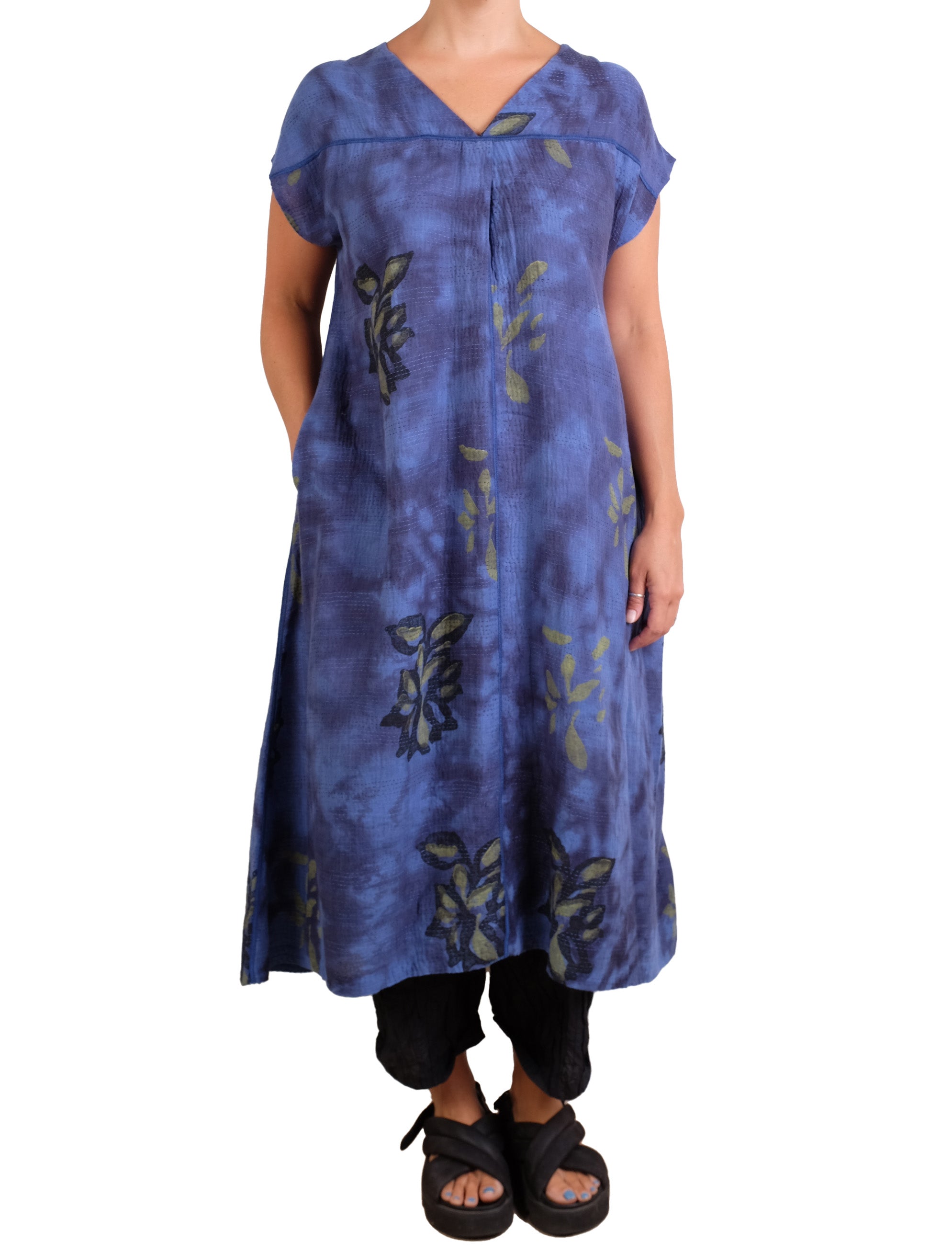 Mieko Mintz Cloud Tie Dye Floral Kantha V-neck French Sleeve Dress in Blue