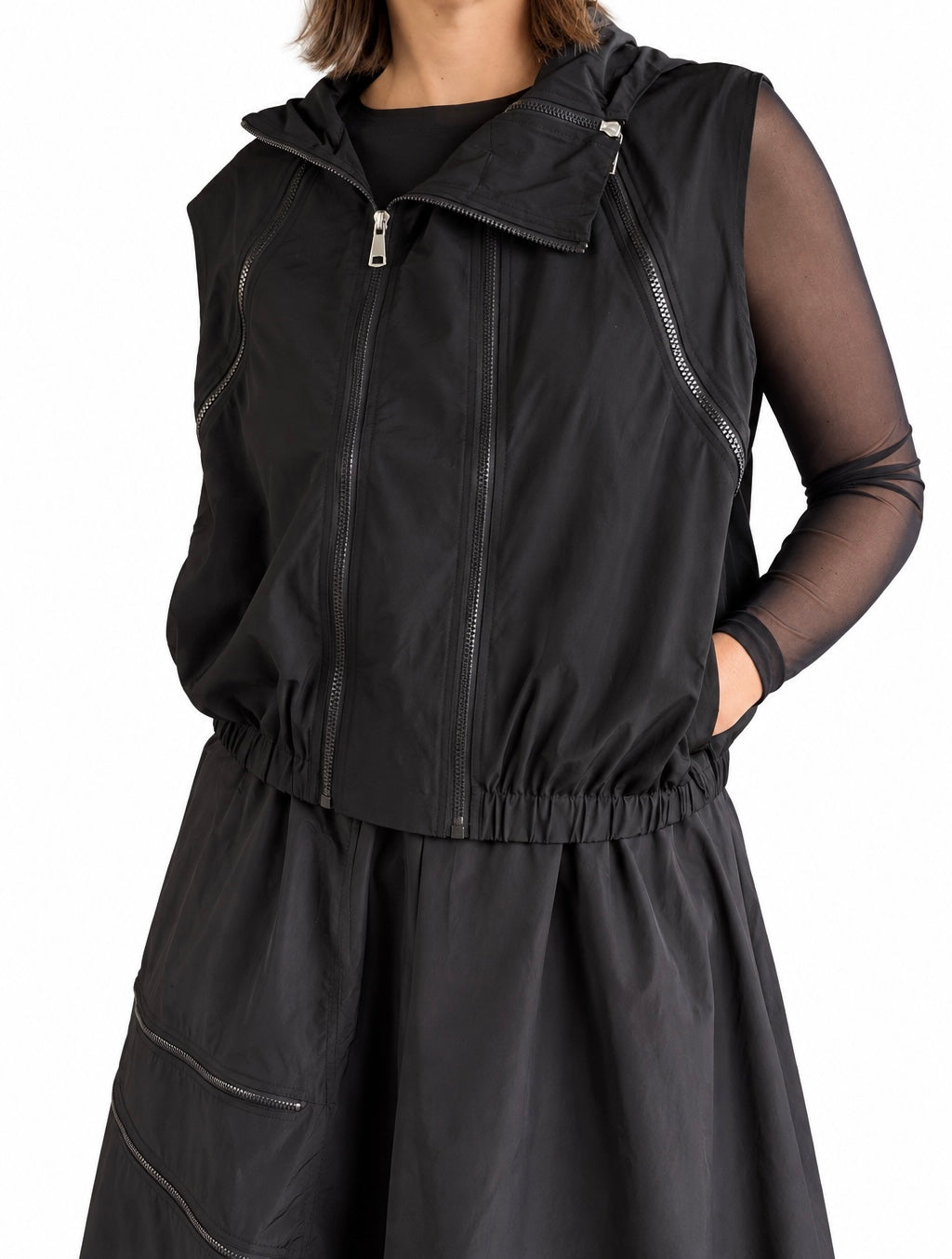 Haako Black Zipper Vest