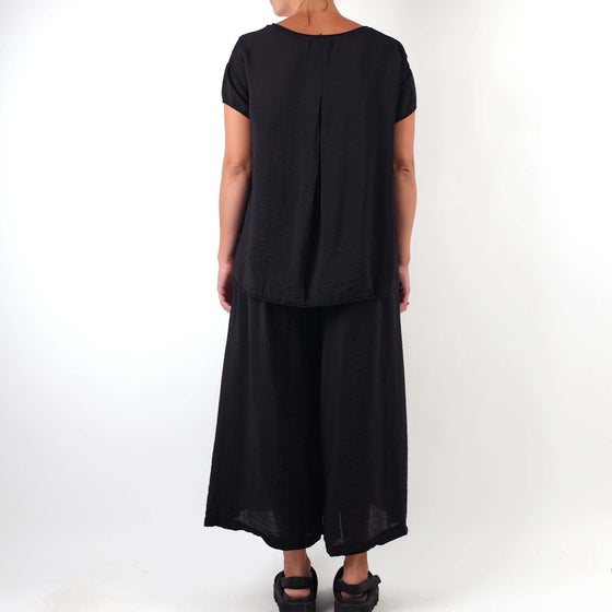 Cutloose Back Pleat Top in Black Parachute