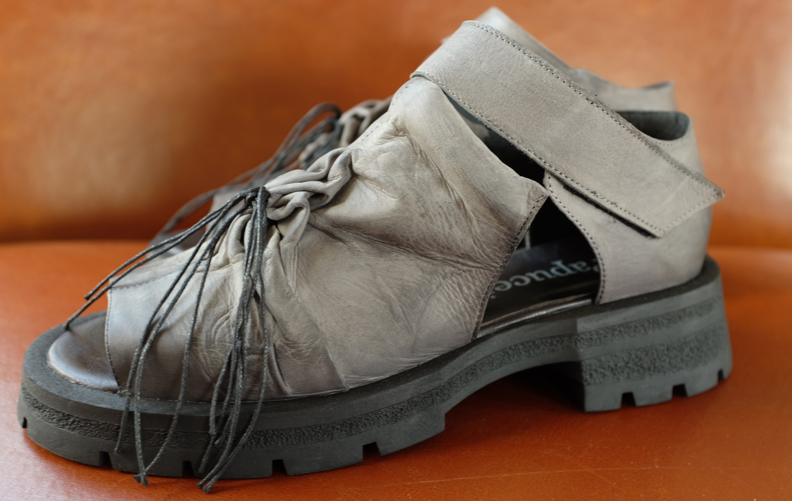 Papucei Riot in Grey