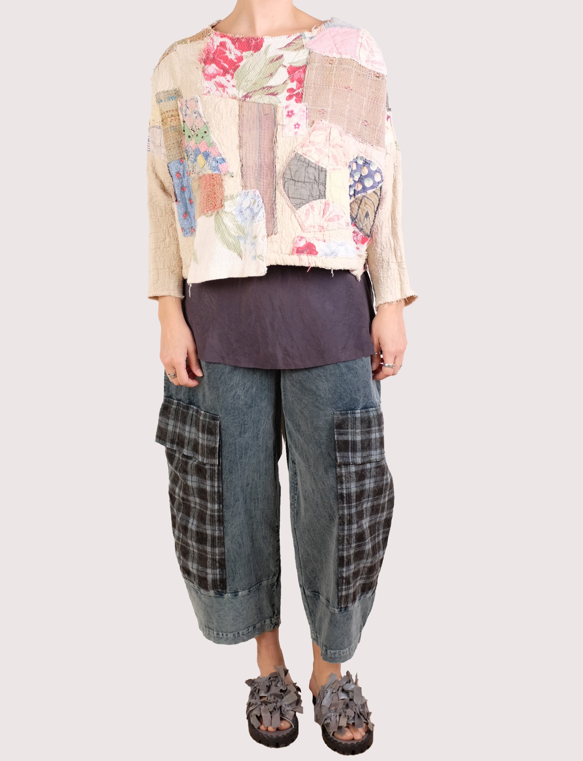 KQ Vintage Quilt Patchwork Crop Topper