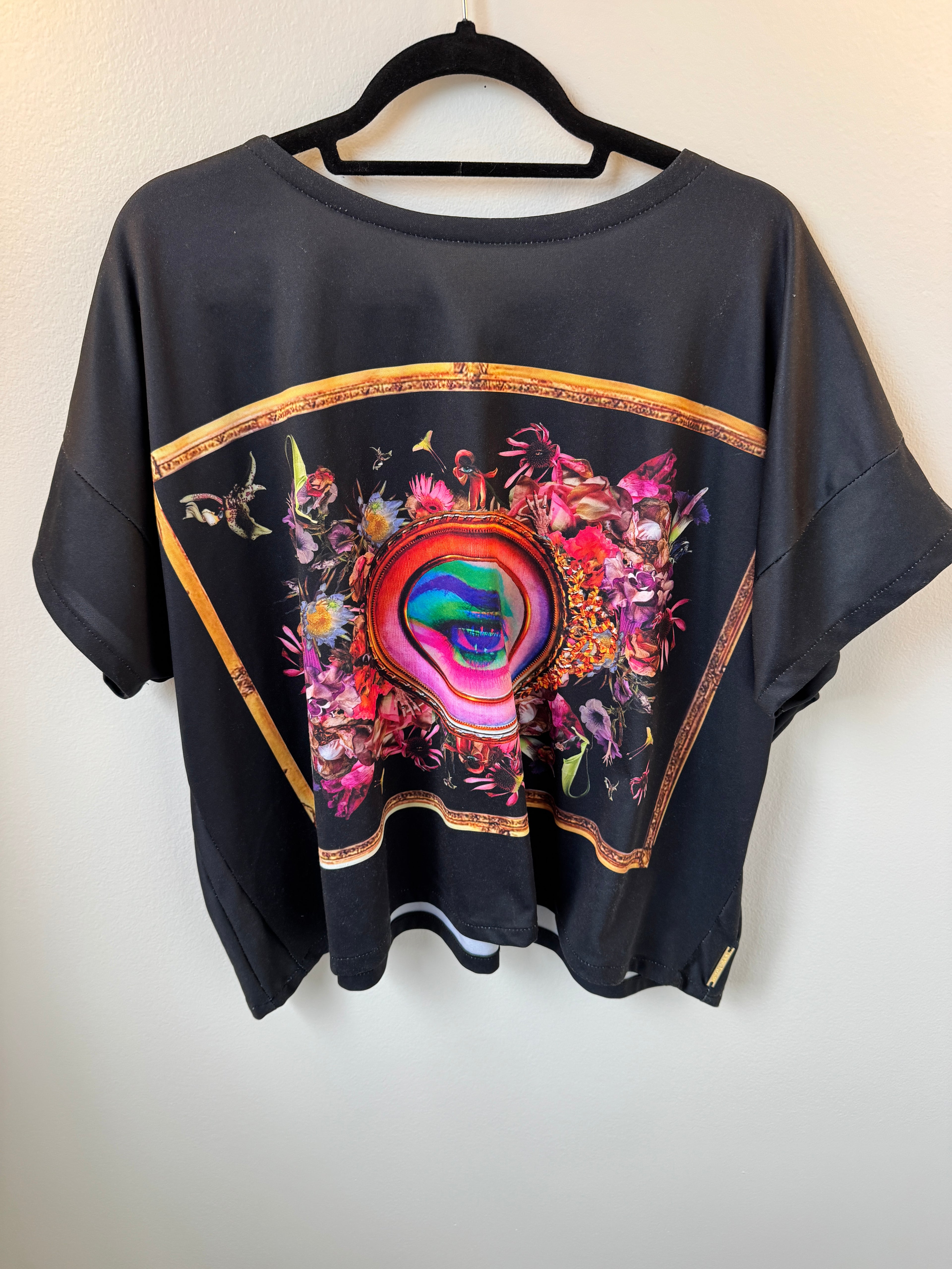 T2T Paper Temples Graphic Tee One Size
