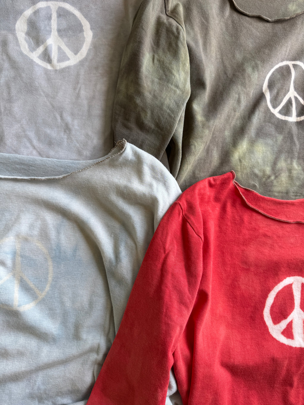 Robin Kaplan Organic Cotton Peace Tee (Multiple Colors)