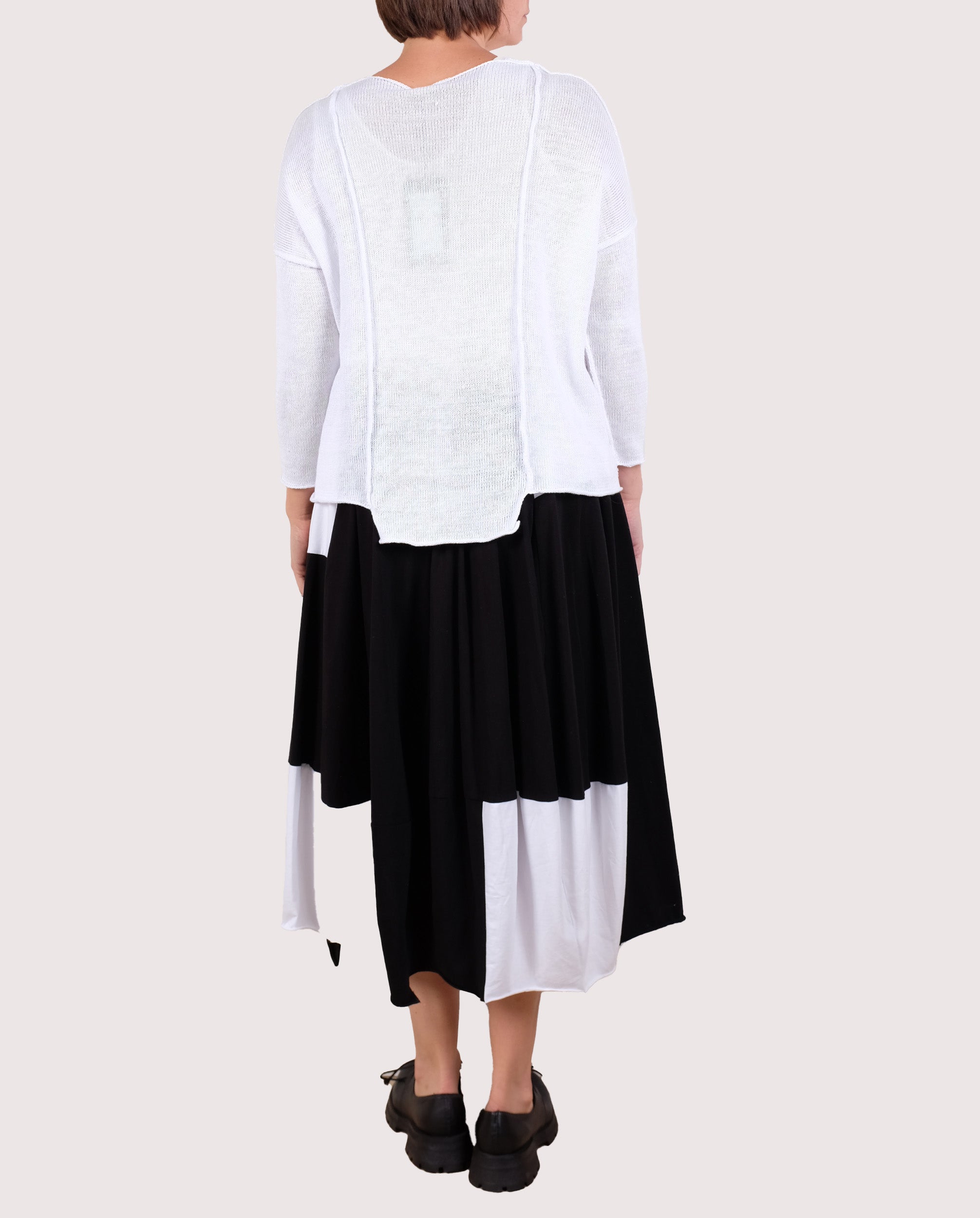 Grizas White Sweater with Patches