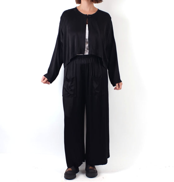 Bodil Silky Crop Jacket in Black