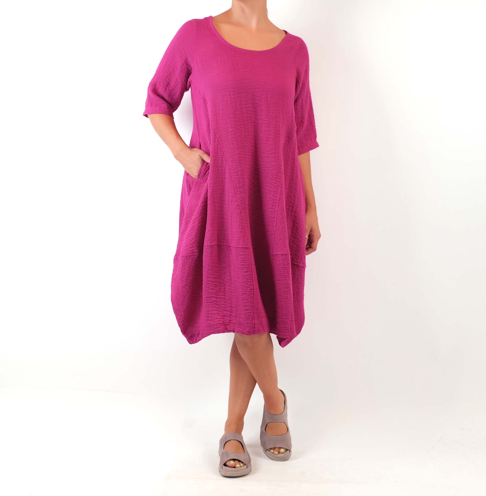 Gerties Tea Dress in Raspberry