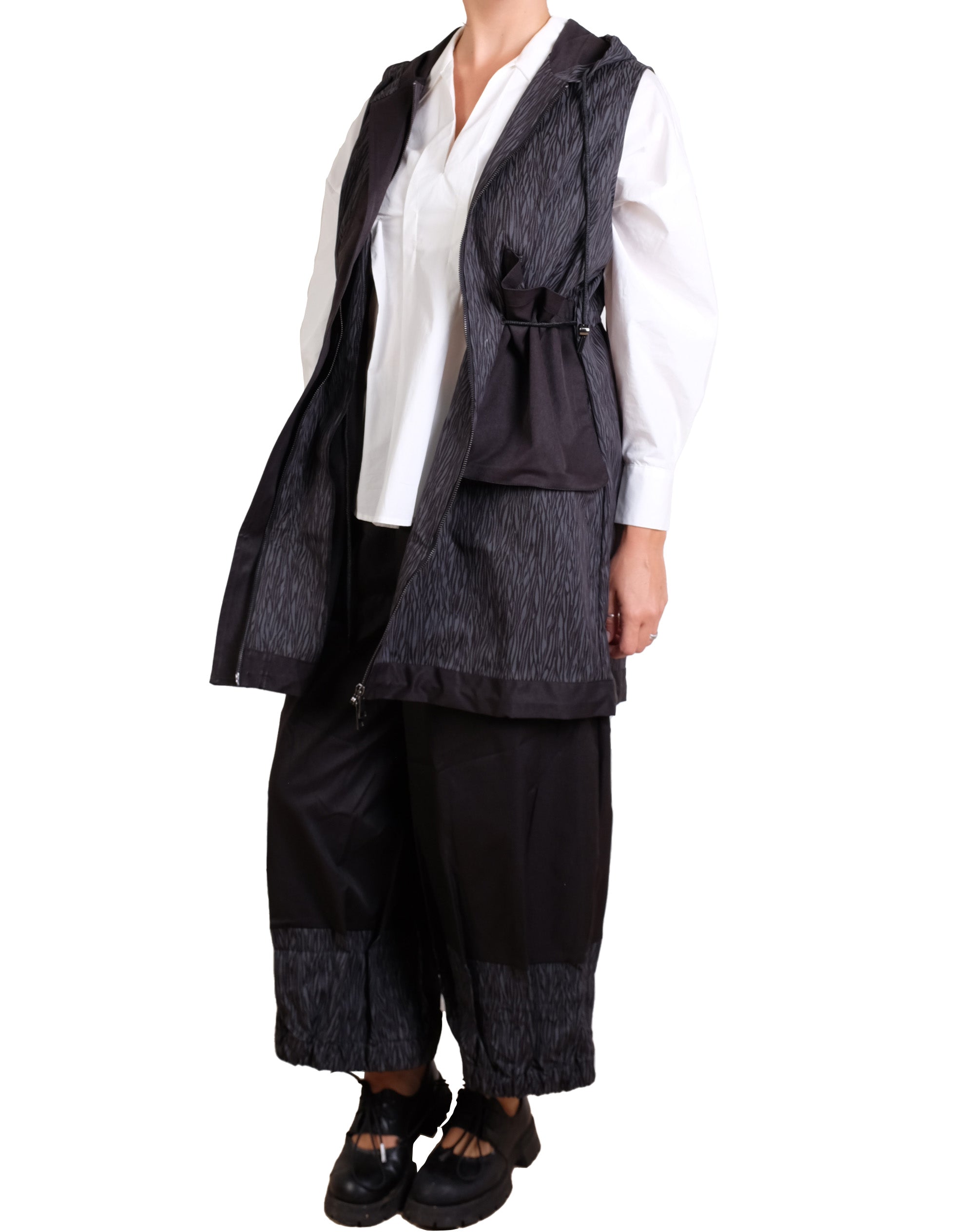 Haako Zip Up Hooded Vest