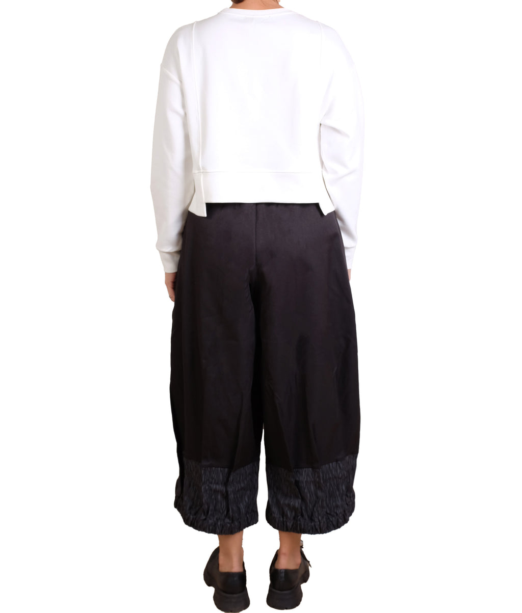 Haako White Sweatshirt