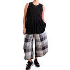 Grizas Black Linen Knit Tank