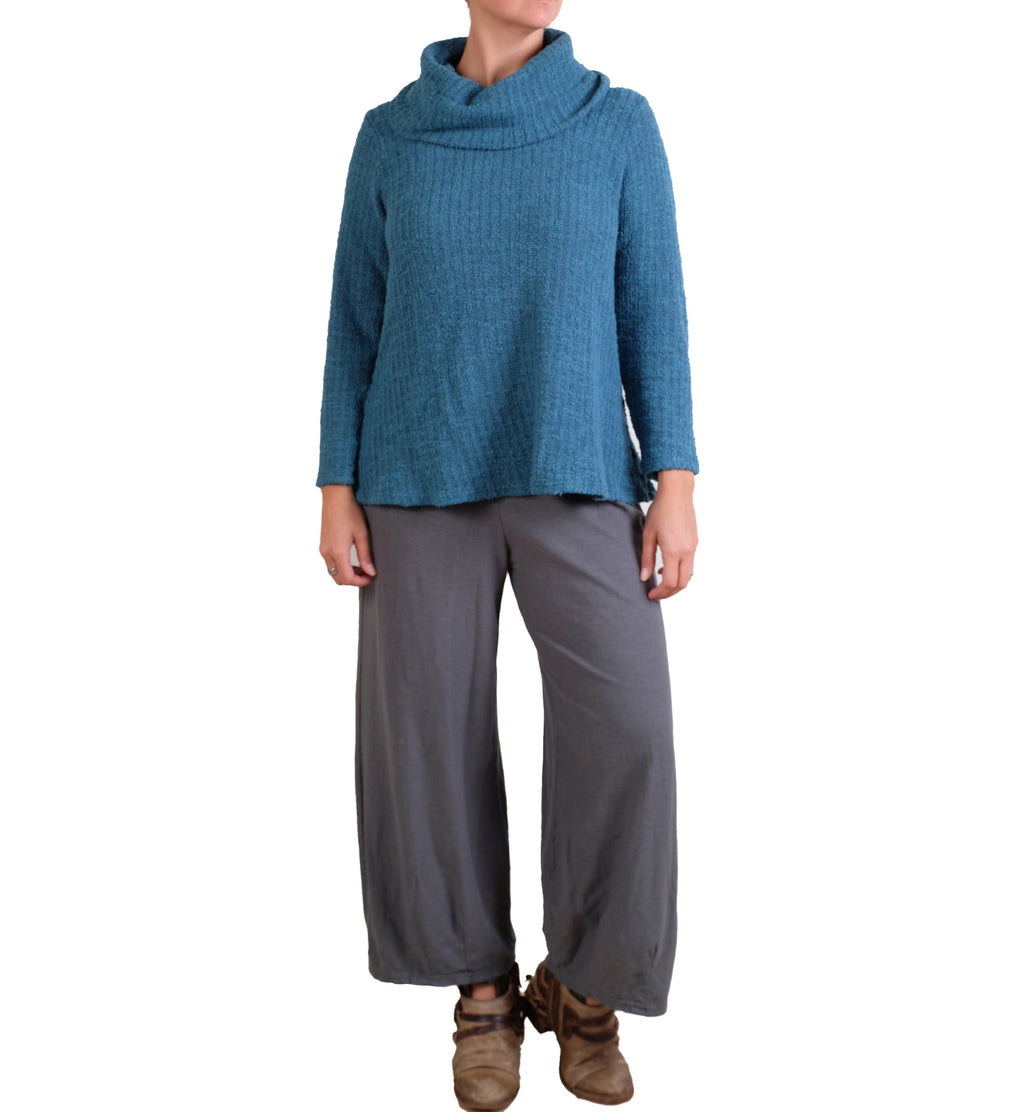 Cutloose Cowl Neck Pullover in Peacock