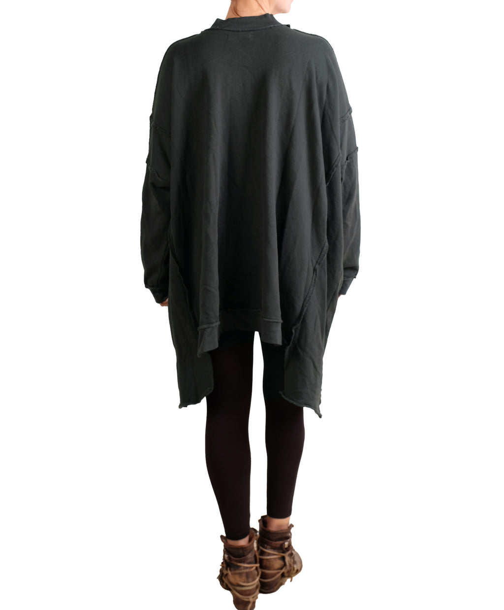 Bodil Pocket Top in Juniper