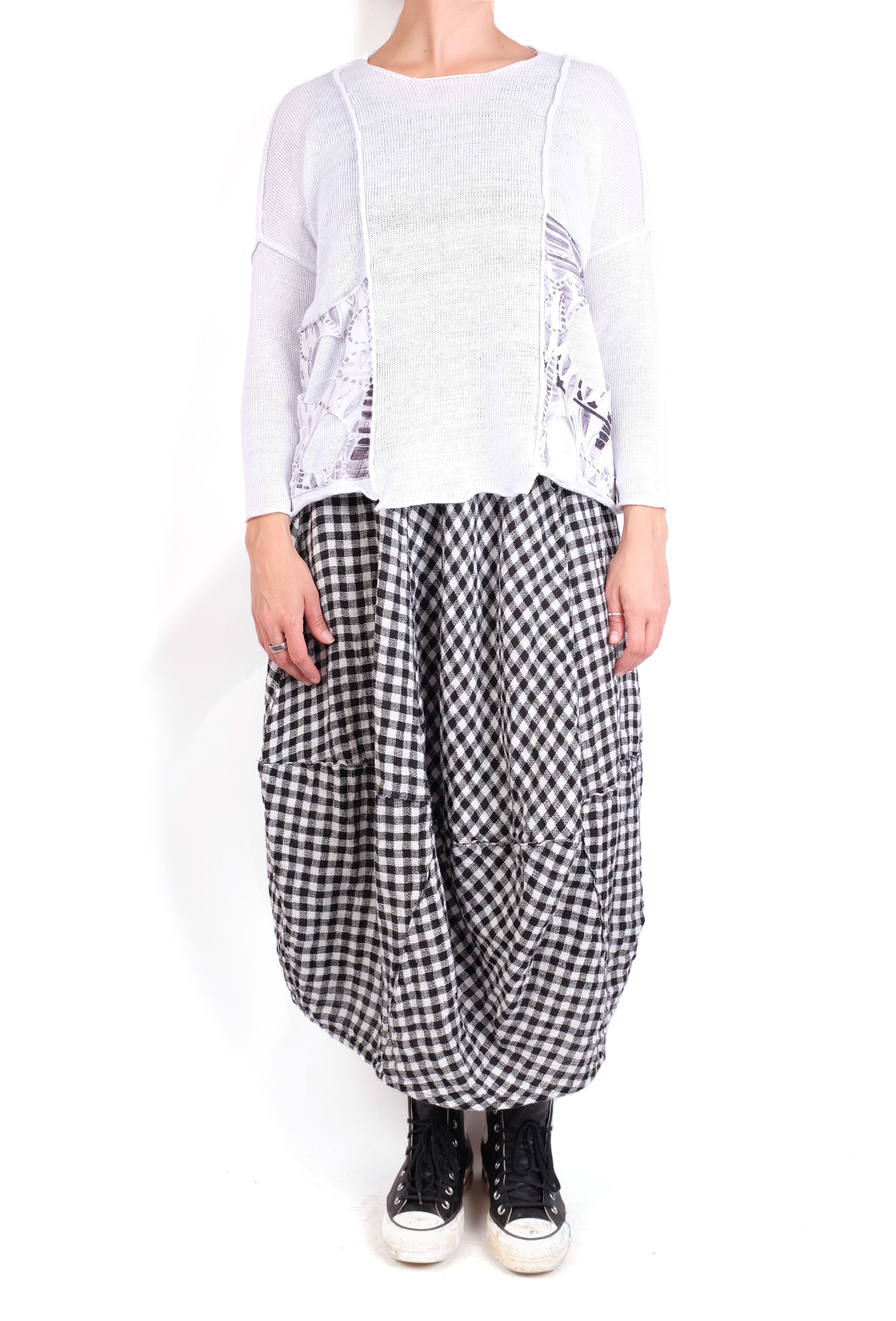 Grizas White Sweater with Patches