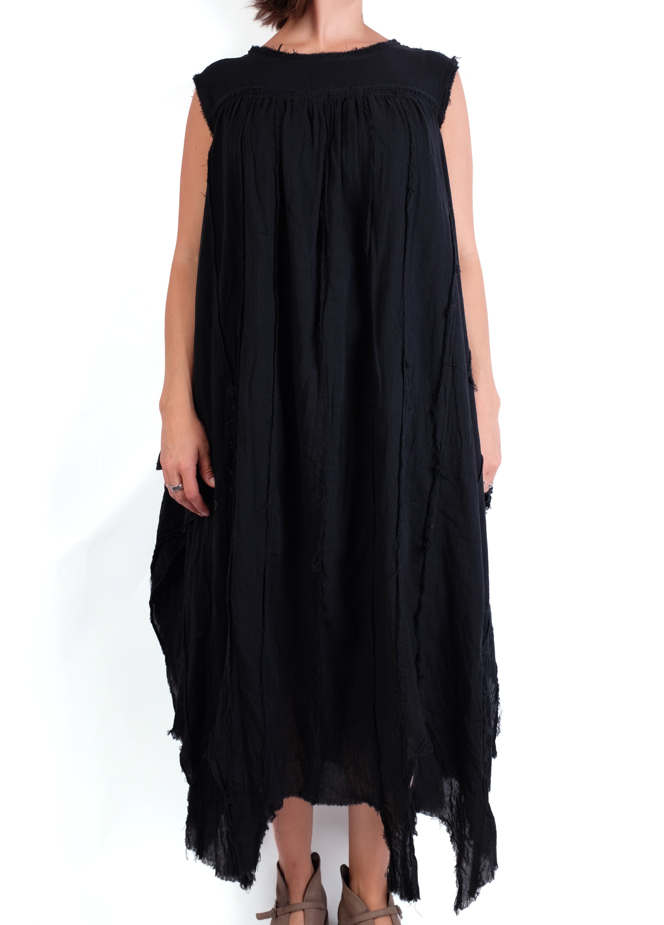 Loyko Sleeveless Chaos Dress in Black