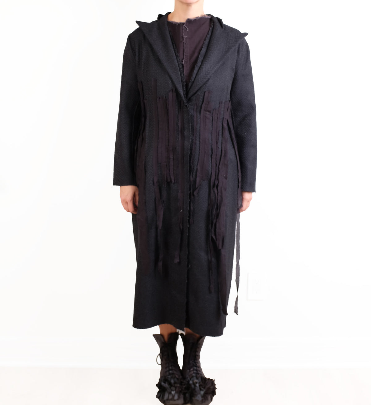 Loyko Form Coat