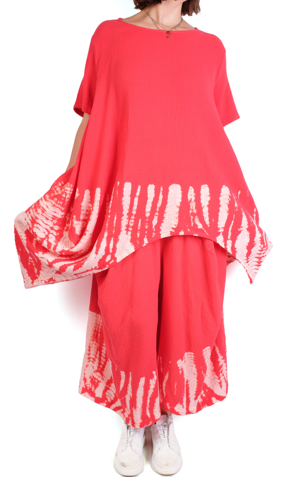 Dress To Kill Cherry Red Stamp Dip Dye Pullover