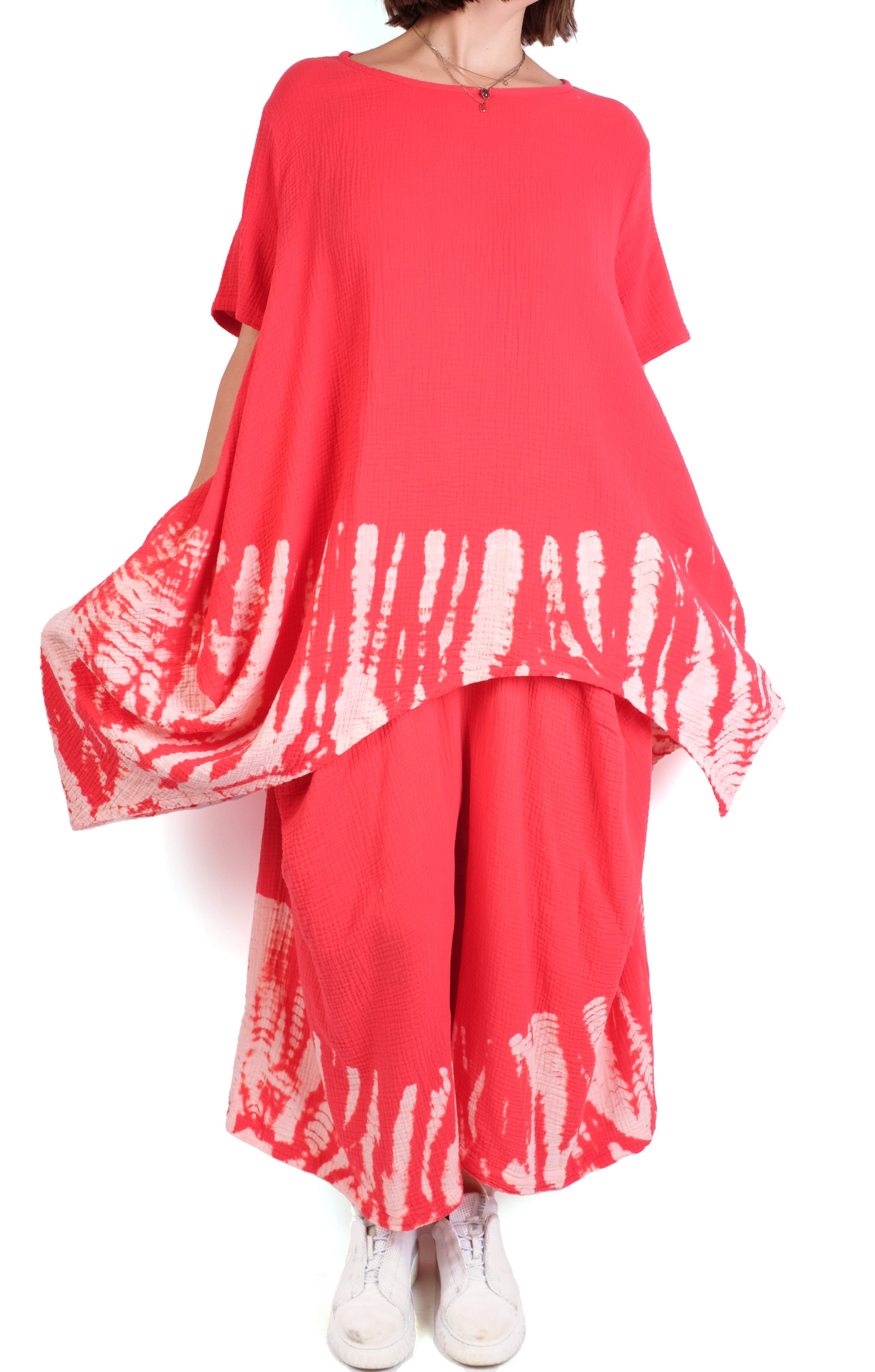 Dress To Kill Cherry Red Stamp Dip Dye Pullover