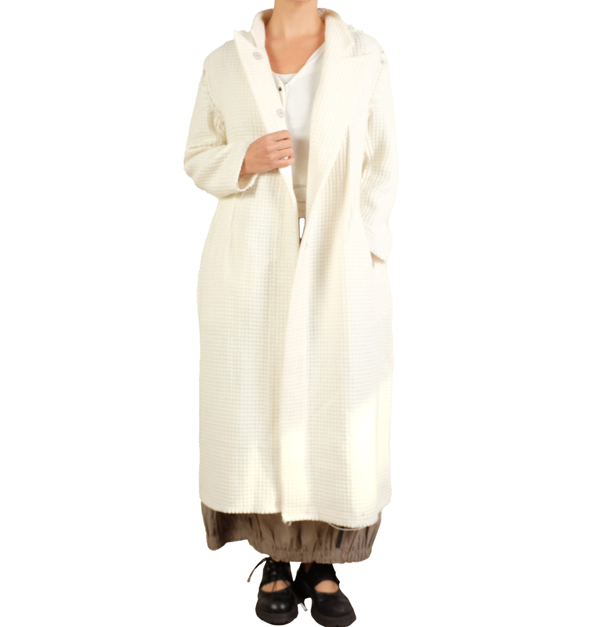 Loyko Turn White Coat