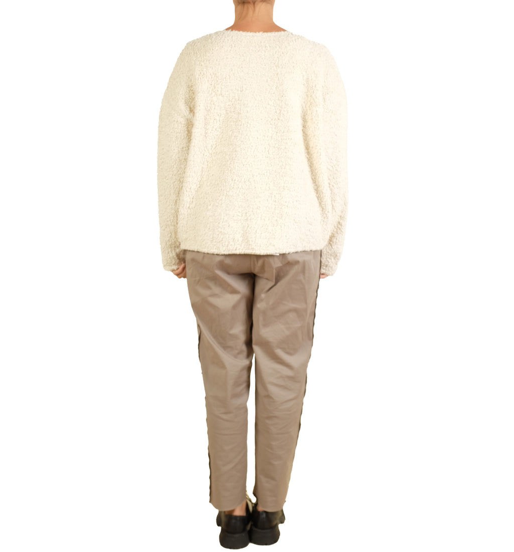 Privatsachen Menschon Fuzzy Pullover in Schnee