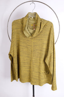  T2T Cutloose Black and Chartreuse Stripe Top One Size
