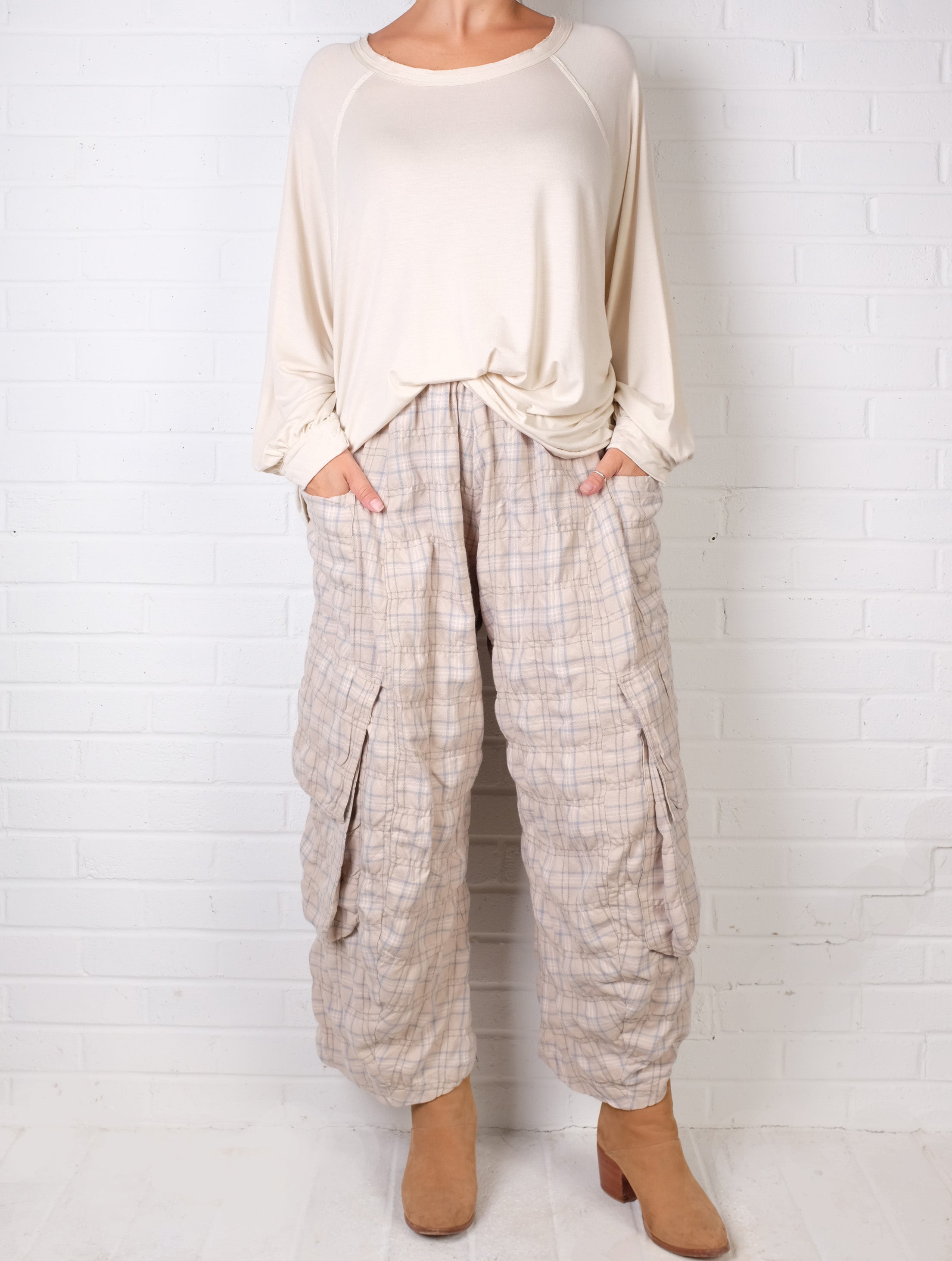 Dress To Kill Cream Lycra Baseball Pullover