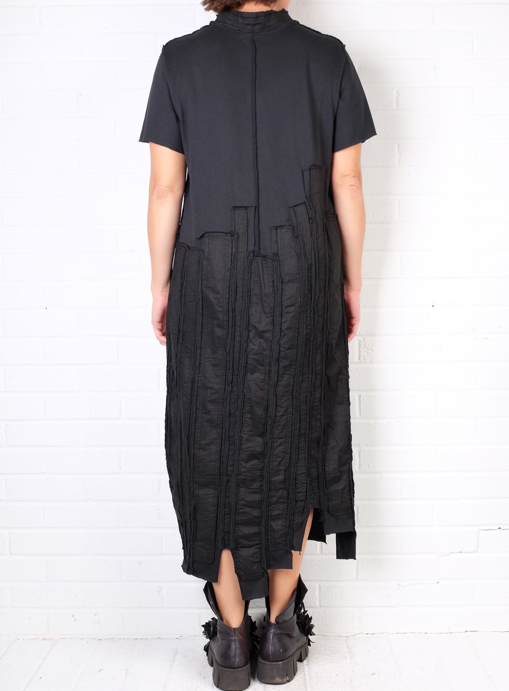Loyko Oil Dress in Black