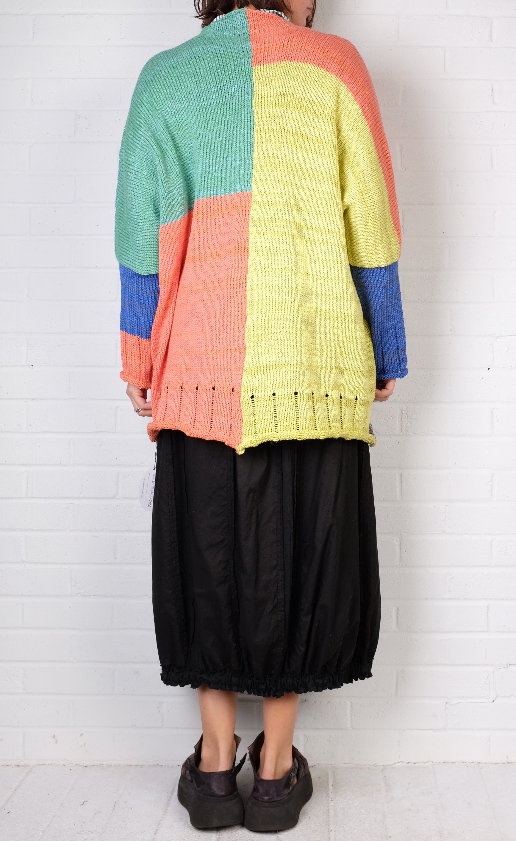 Paper Temples Deep V Cardy in Multi