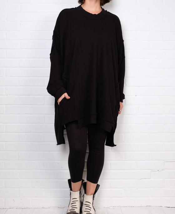 Bodil Pocket Top in Black