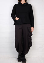 Gerties Seamed Cowl in Black