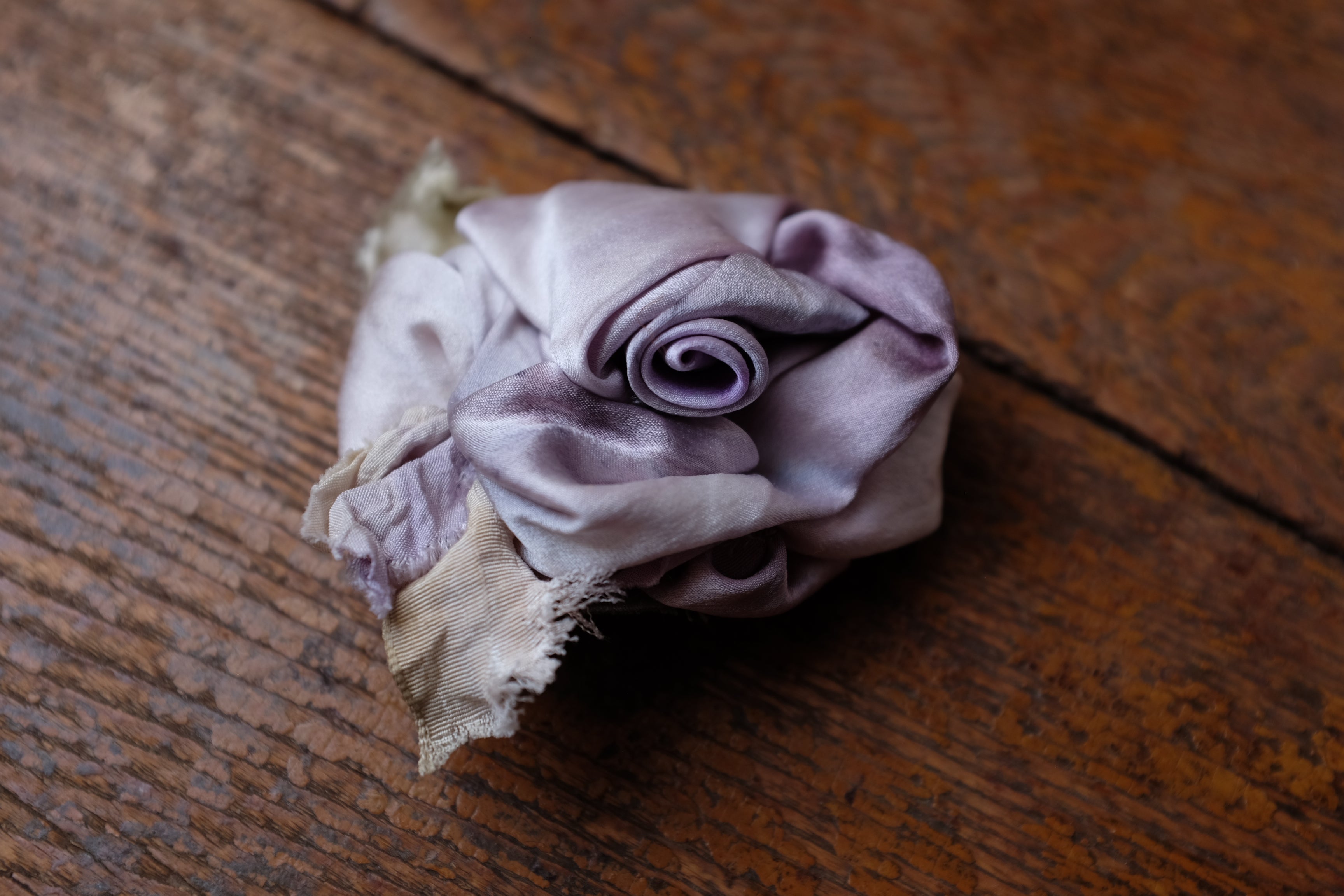 Robin Kaplan Flower Pins (Multiple Colors)