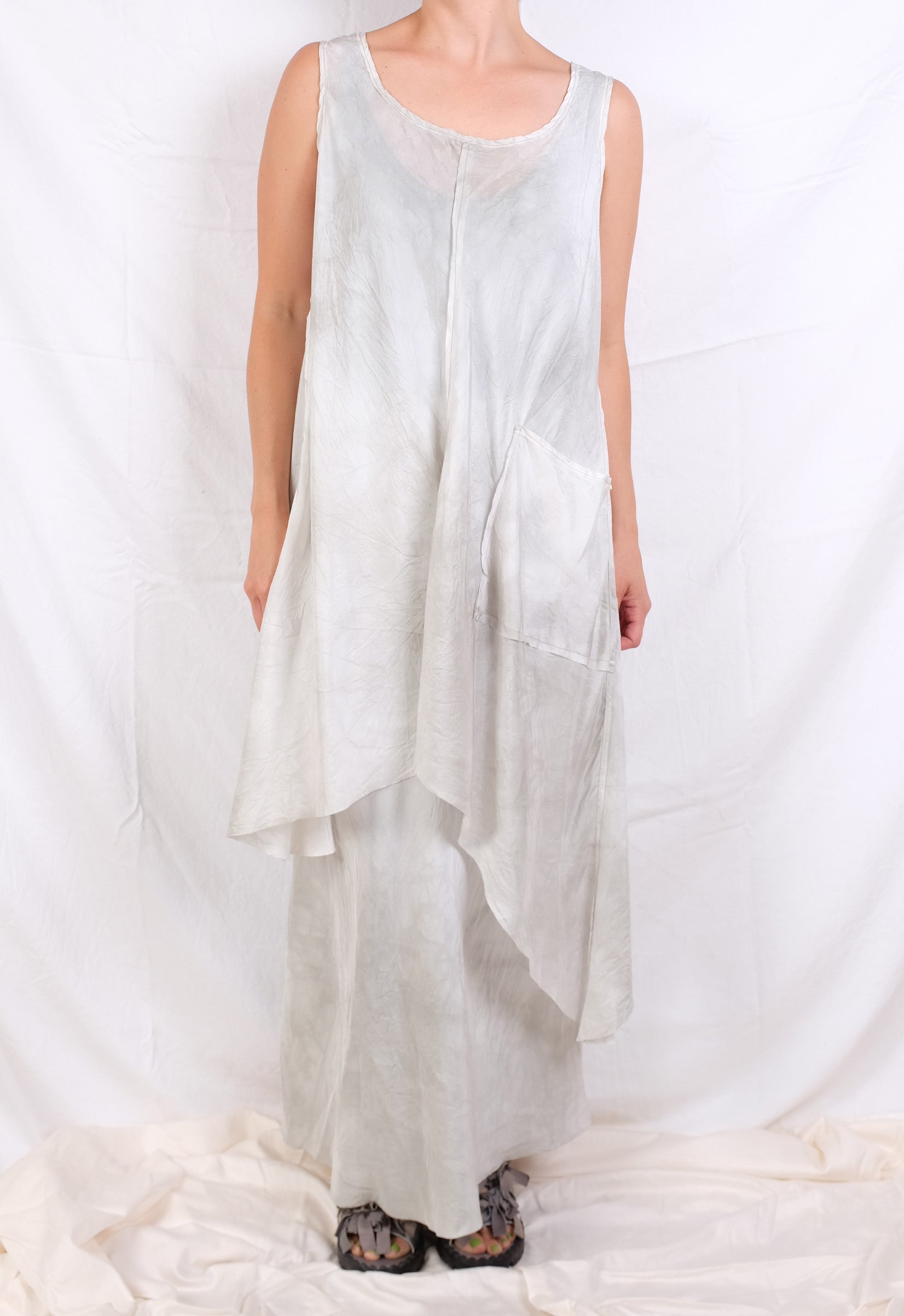 Robin Kaplan Asymmetric Tunic with Pocket in Icy Gray