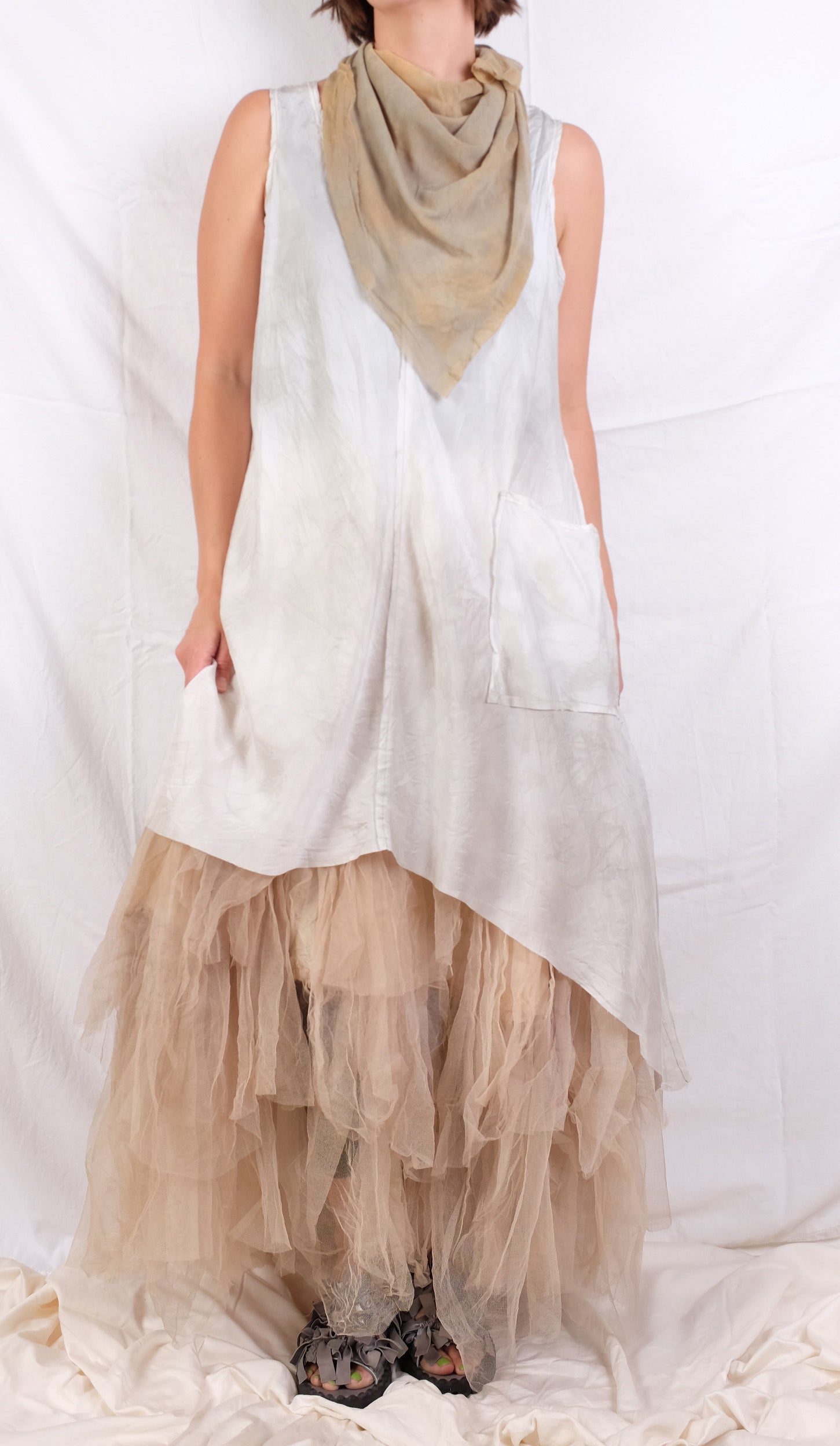 Robin Kaplan Serata Skirt in Champagne