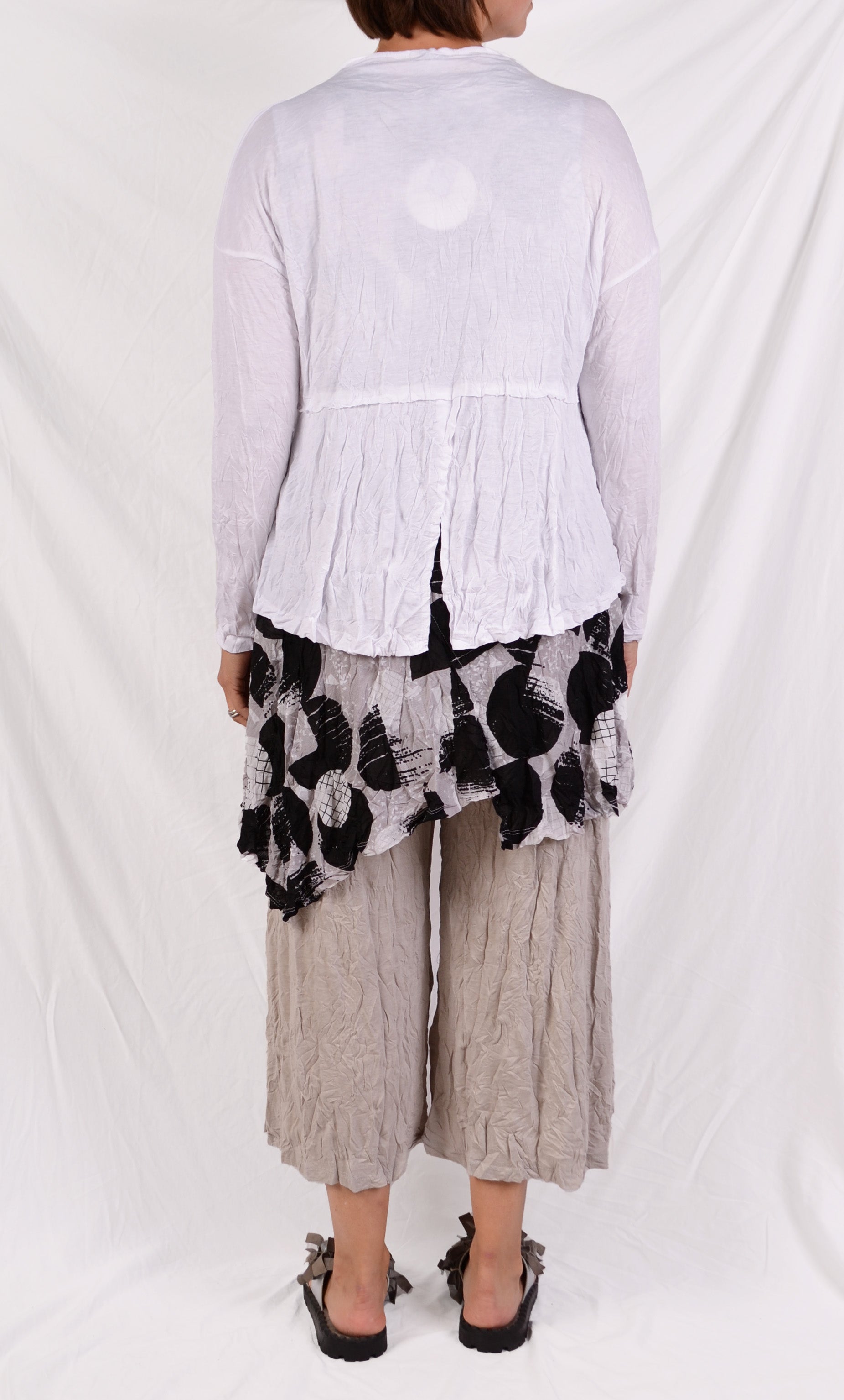 Chalet Caitlin Cardi in White