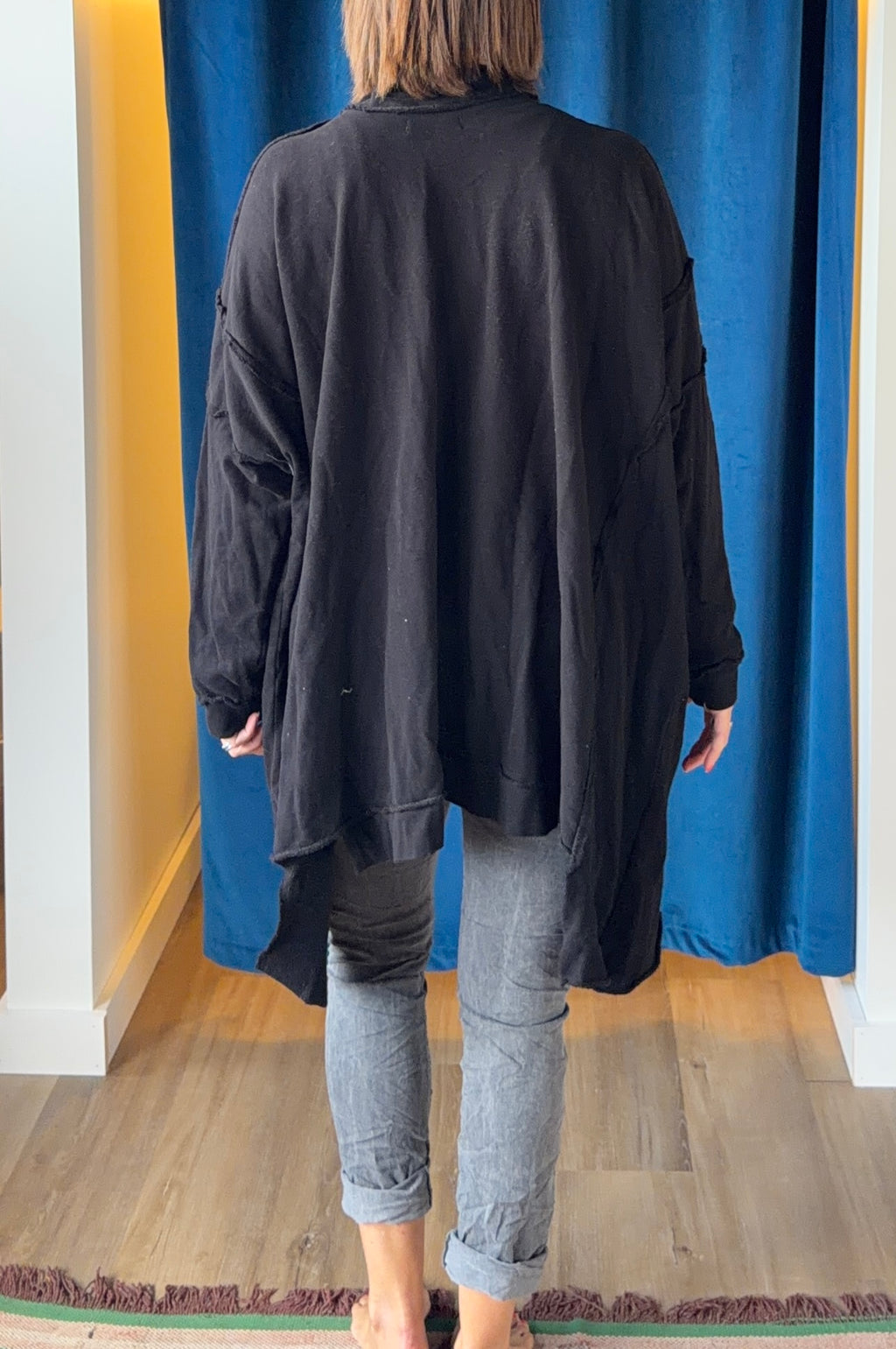 Bodil Pocket Top (Multiple Colors)