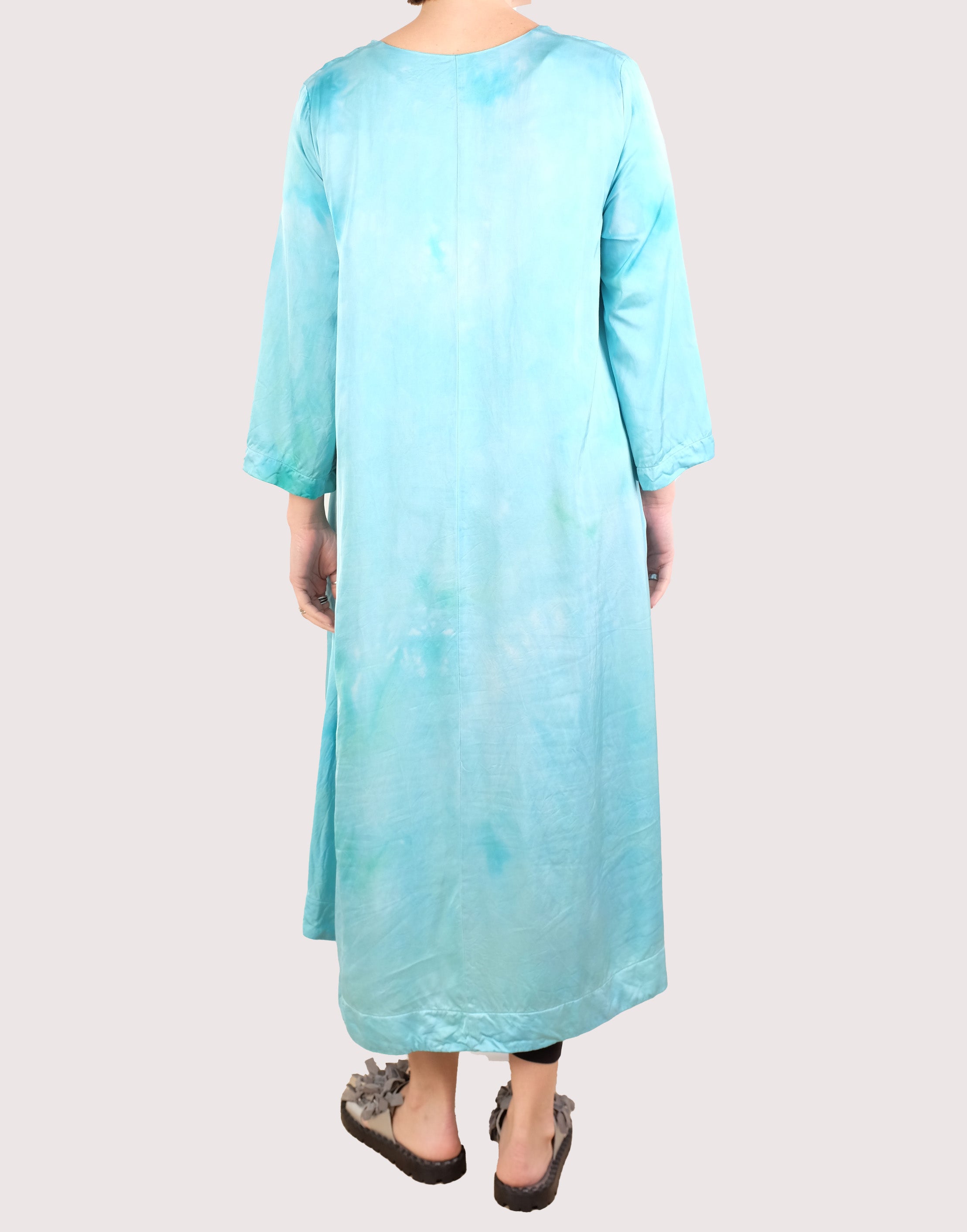 Baci VNeck 3/4 Sleeve Midi Dress in Hand Dyed Teal