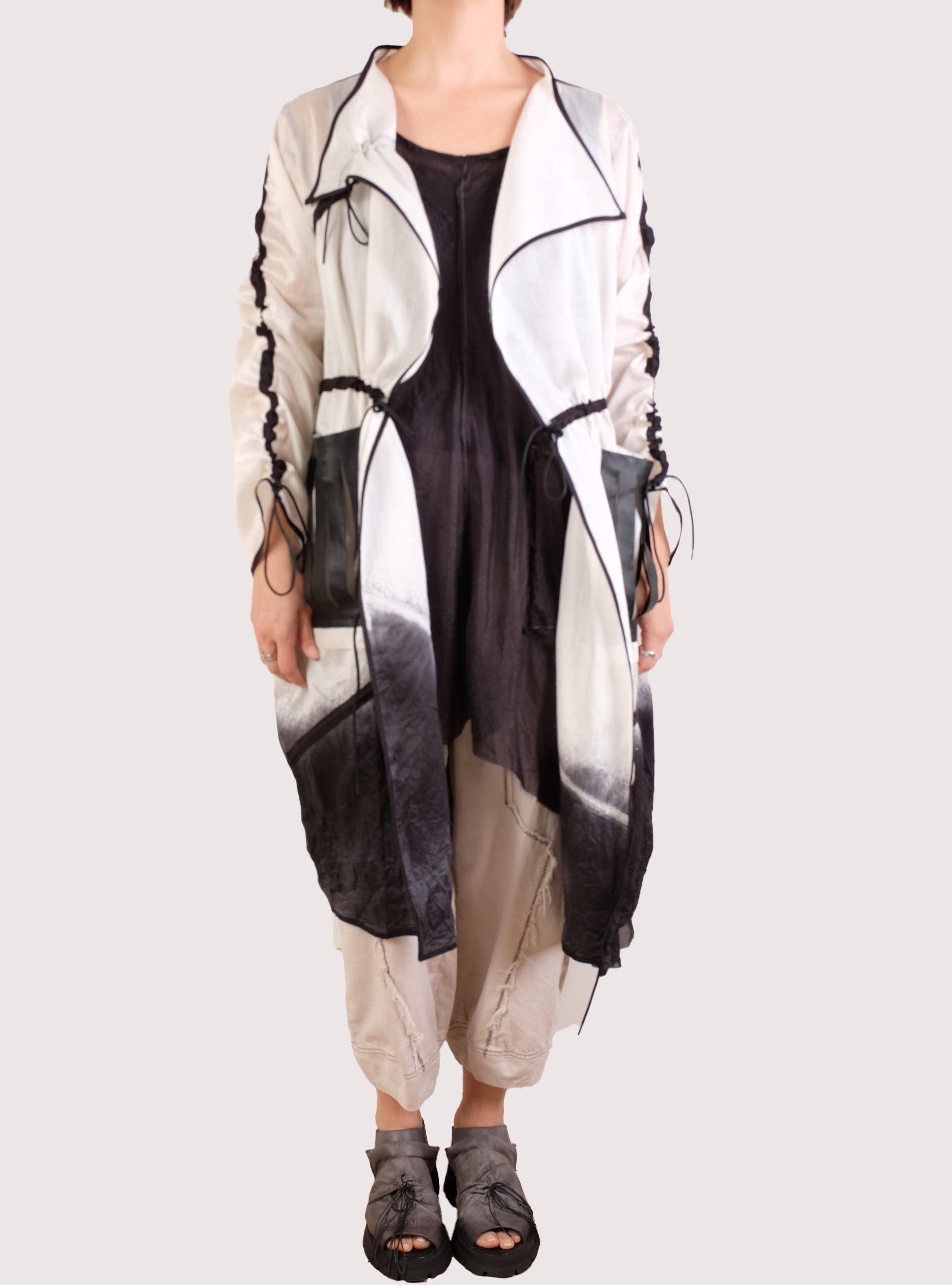 Papucei J. Savion White/Black Duster