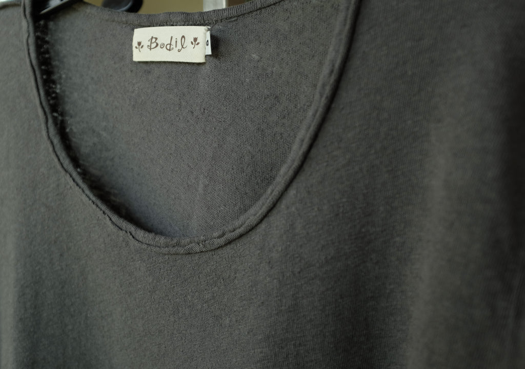 Bodil Graphite Linen Knit Top