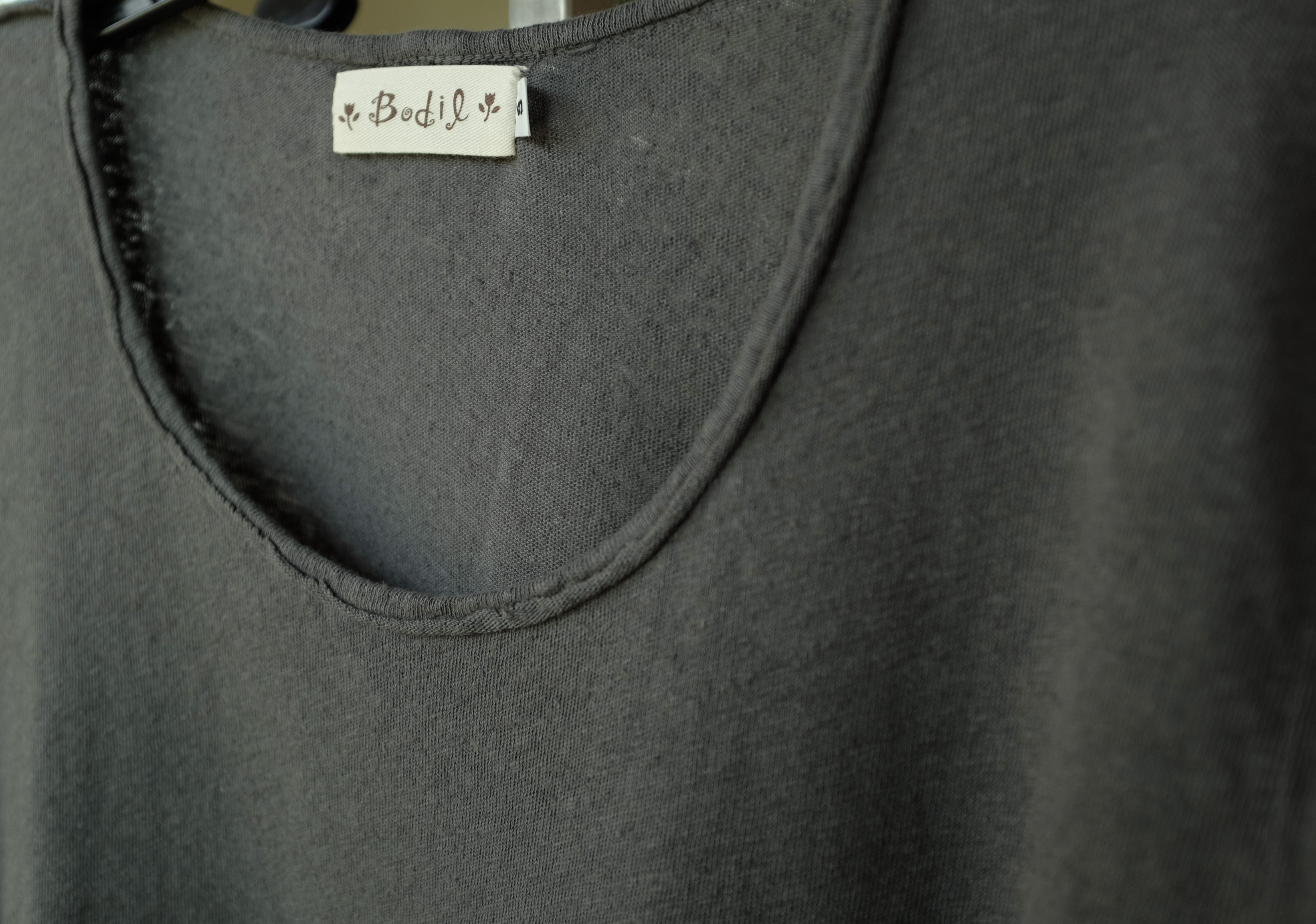 Bodil Graphite Linen Knit Top