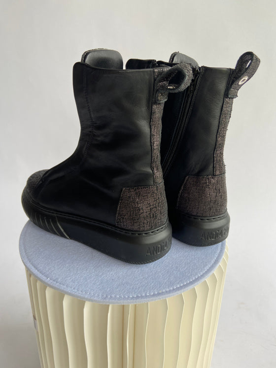 Andia Fora Black Side Zip Boot