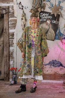  Magnolia Pearl Kontessa Kimono in Passionate