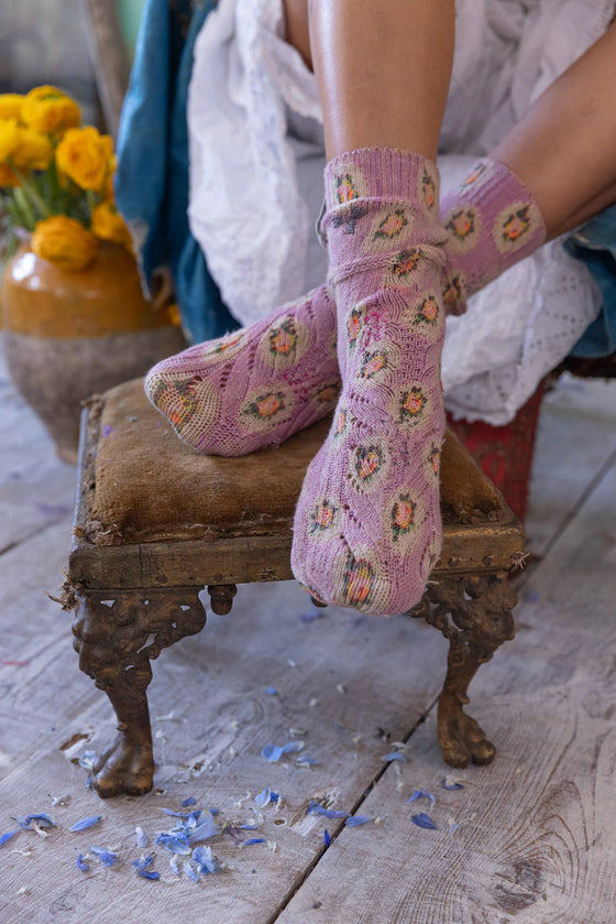 Magnolia Pearl Floral Lil Dipper Socks in Avignon